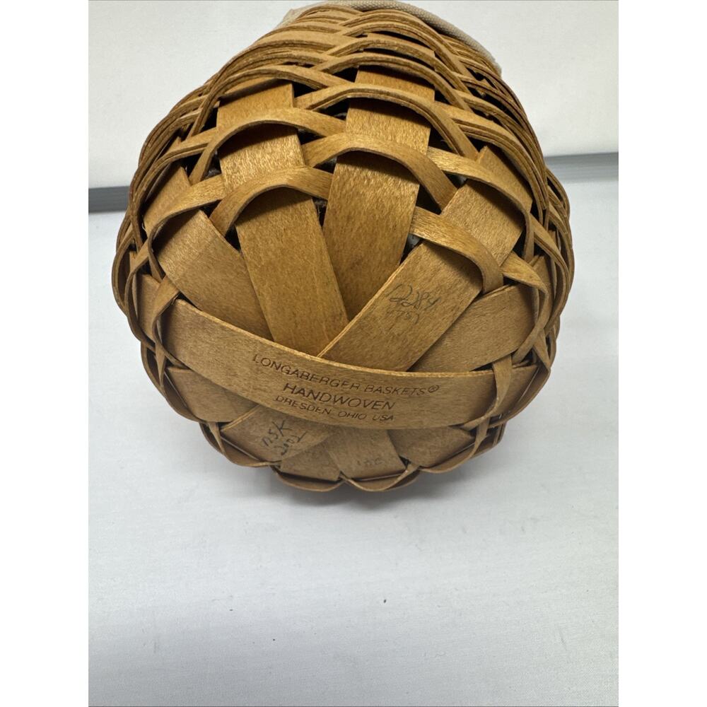 Longaberger 2002 Small Gatehouse Basket Set - Oatmeal - Picture 5 of 6